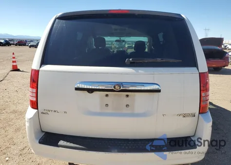 2010 Chrysler Town & Country Touring из США, поврежденный, VIN 2A4RR5DX5AR353160